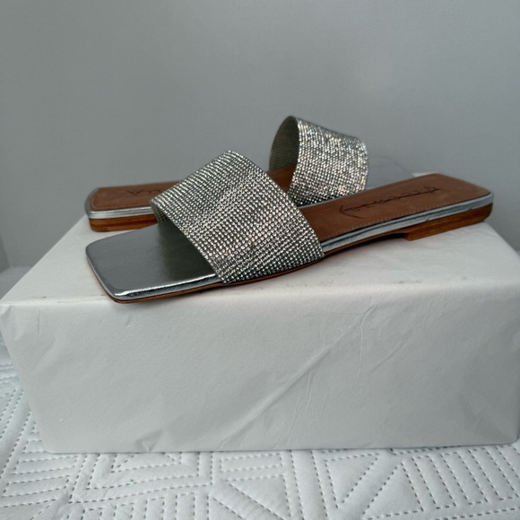 Vicenza Metallic Slide Sandals Size 37/8 - Picture 9 of 12